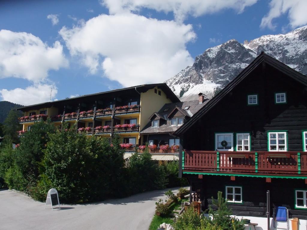 Ferienhotel Knollhof Ramsau am Dachstein Eksteriør bilde