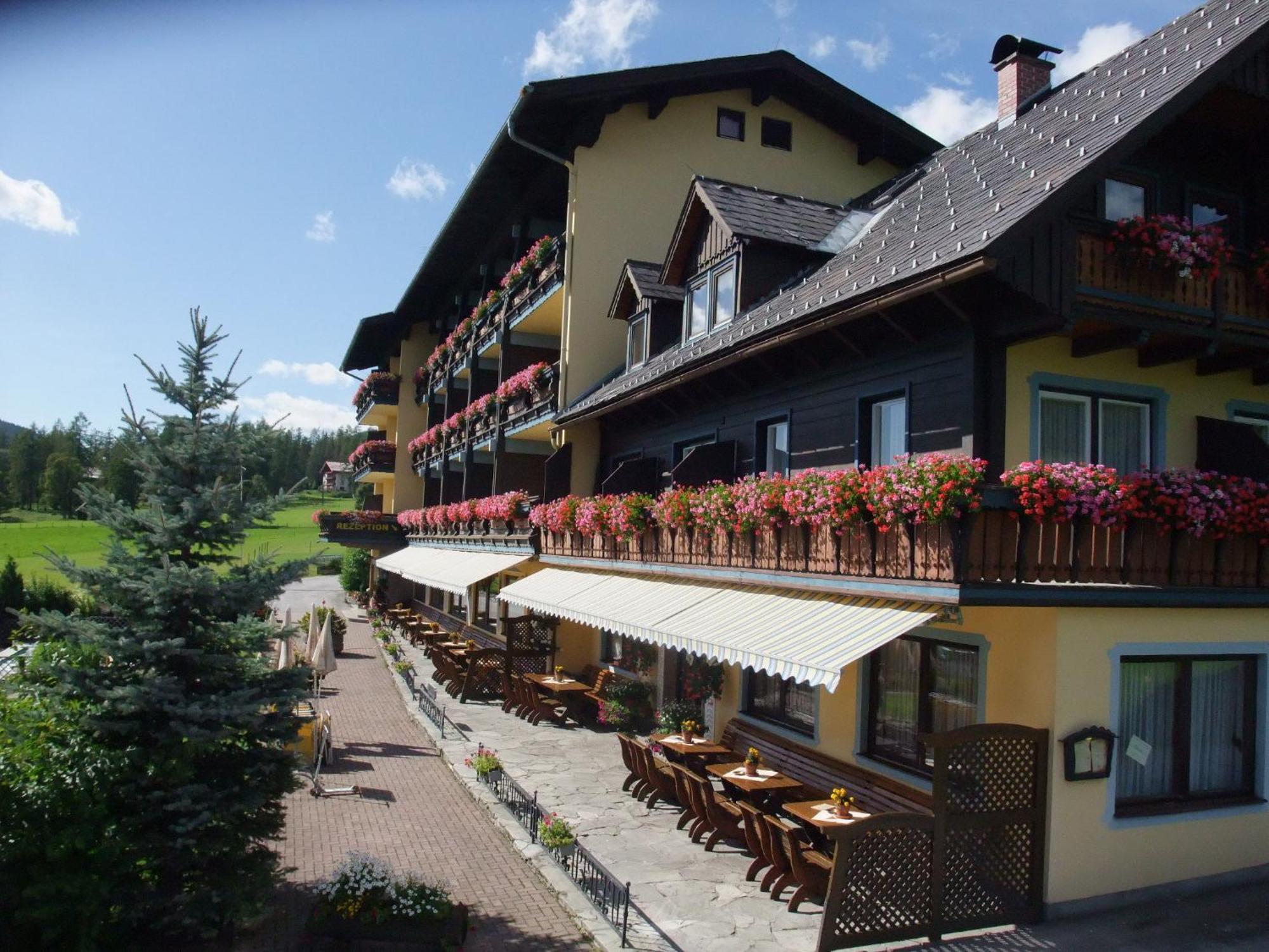 Ferienhotel Knollhof Ramsau am Dachstein Eksteriør bilde