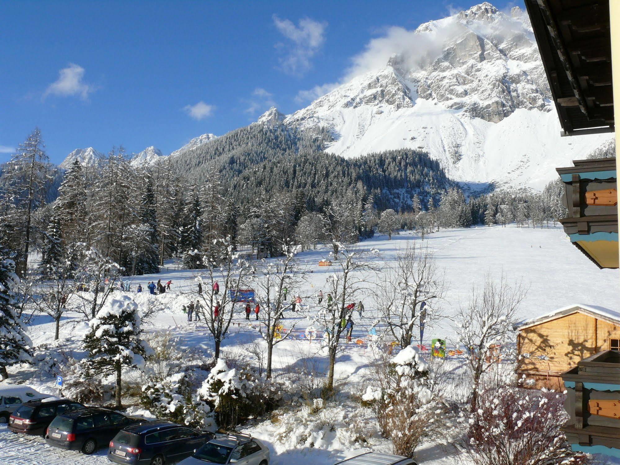 Ferienhotel Knollhof Ramsau am Dachstein Eksteriør bilde